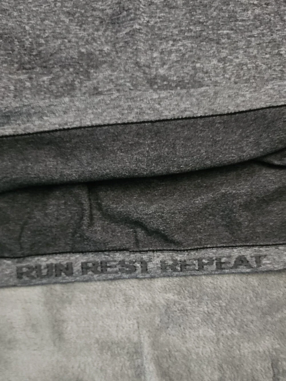 Old Navy Short-Sleeve Seamless Active Tee - Light Gray & Dark Gray - Picture 11 of 11